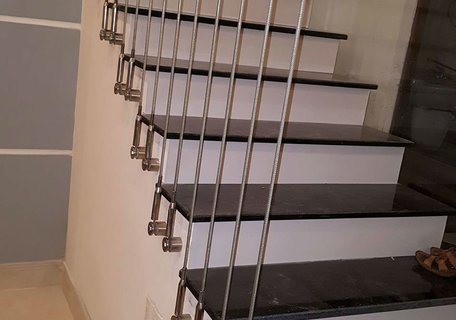 Thi công lắp đặt cáp cầu thang tại quận Hoàng Mai